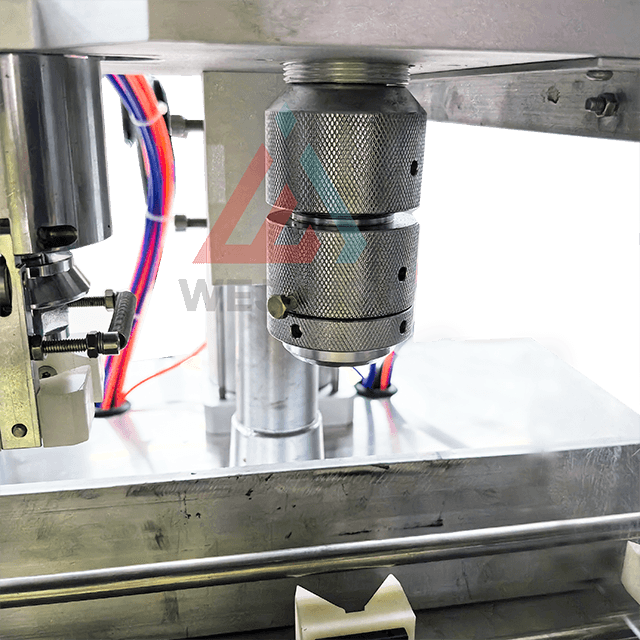 エアゾール充填機のシールシステム