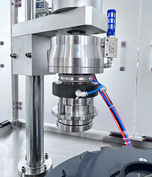 自動BOVエアロゾル充填機（2）