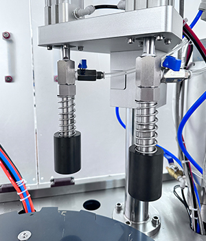 自動BOVエアロゾル充填機（3）